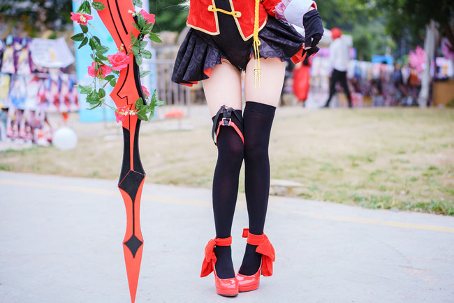 “英雄联盟”丁俊晖爱妻张元元：我不是富二代 喜欢小晖的稳重踏实